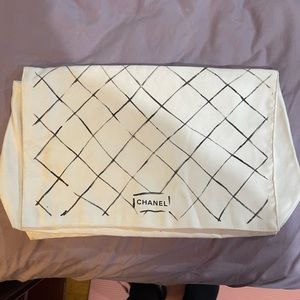 Chanel dust bag / dust cover